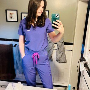 FIGS XS top, S pant Scrub Set